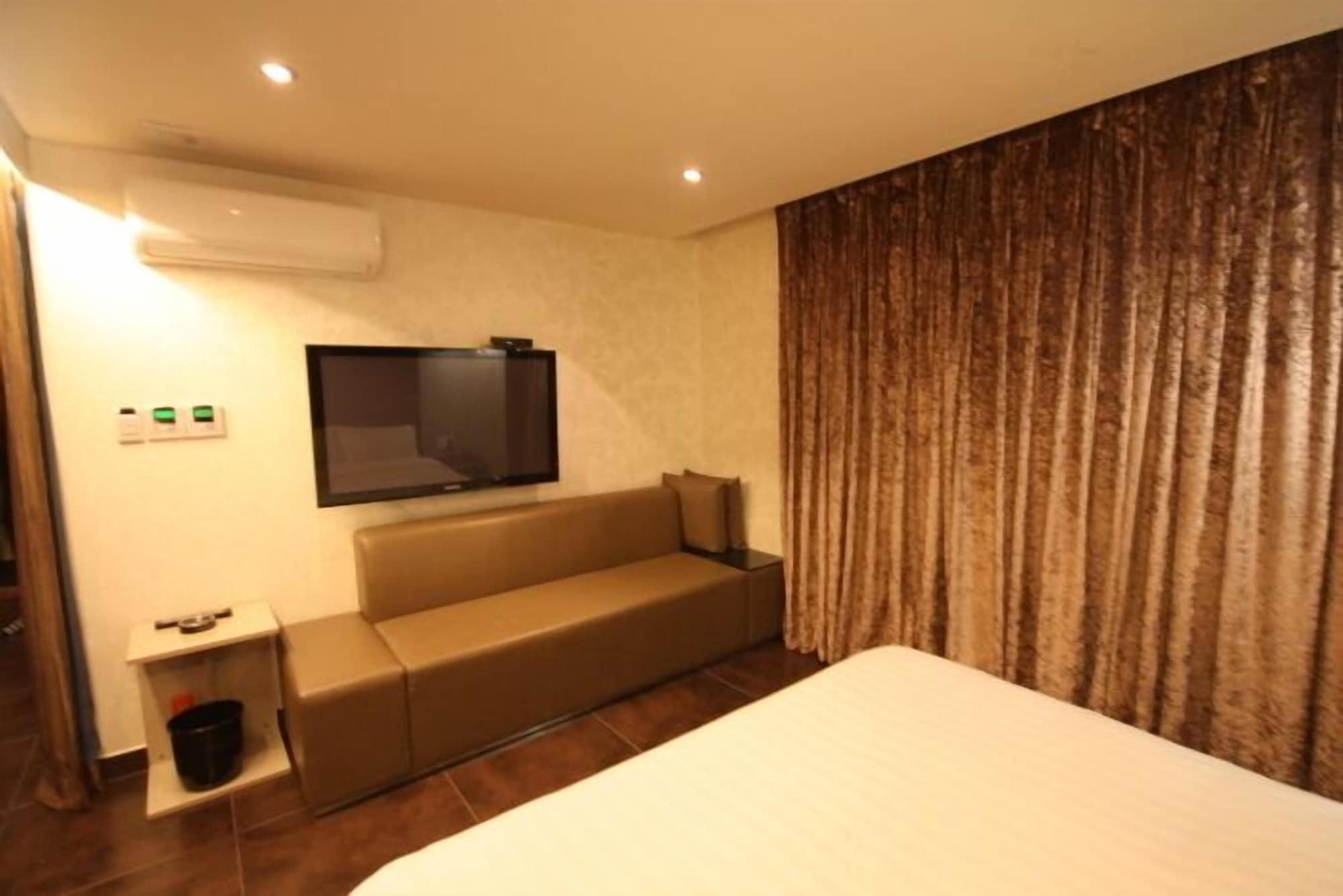 The California Hotel Seoul Seocho Buitenkant foto