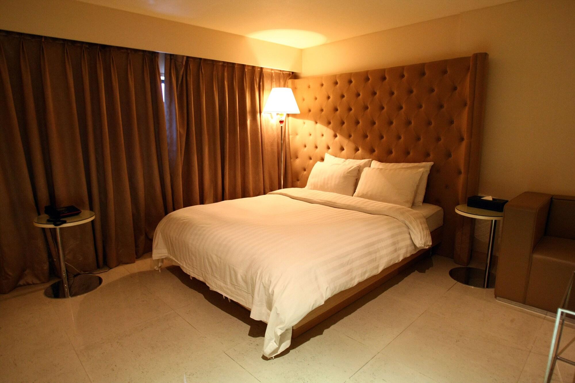 The California Hotel Seoul Seocho Buitenkant foto